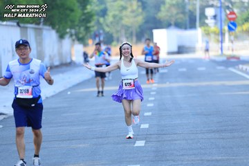 BINH DUONG NEW CITY HALF MARATHON 2024 - Ảnh #1771091