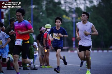 BINH DUONG NEW CITY HALF MARATHON 2024 - Ảnh #1724507