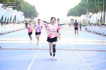 BINH DUONG NEW CITY HALF MARATHON 2024 - Ảnh #1758278