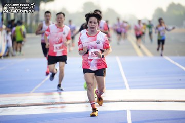 BINH DUONG NEW CITY HALF MARATHON 2024 - Ảnh #1760141