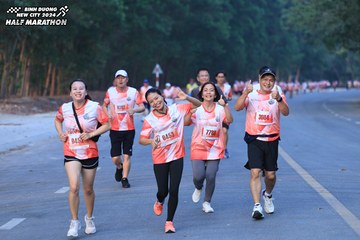 BINH DUONG NEW CITY HALF MARATHON 2024 - Ảnh #1750754