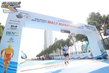 BINH DUONG NEW CITY HALF MARATHON 2024 - Ảnh #1819003
