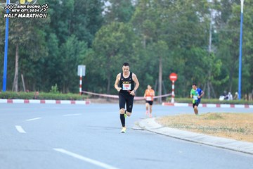 BINH DUONG NEW CITY HALF MARATHON 2024 - Ảnh #1735544