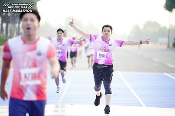 BINH DUONG NEW CITY HALF MARATHON 2024 - Ảnh #1758084