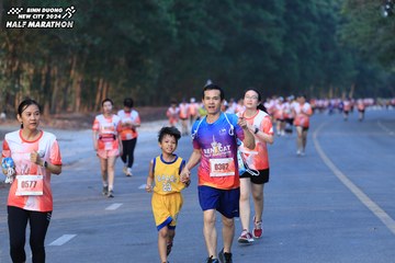 BINH DUONG NEW CITY HALF MARATHON 2024 - Ảnh #1772079