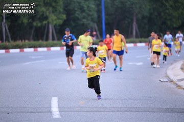 BINH DUONG NEW CITY HALF MARATHON 2024 - Ảnh #1726930