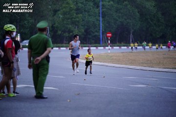 BINH DUONG NEW CITY HALF MARATHON 2024 - Ảnh #1724967