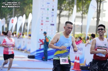 BINH DUONG NEW CITY HALF MARATHON 2024 - Ảnh #1762208