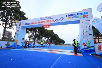 BINH DUONG NEW CITY HALF MARATHON 2024 - Ảnh #1729468