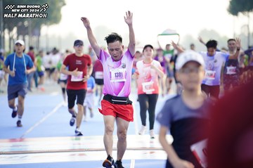 BINH DUONG NEW CITY HALF MARATHON 2024 - Ảnh #1764611