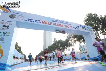 BINH DUONG NEW CITY HALF MARATHON 2024 - Ảnh #1821422