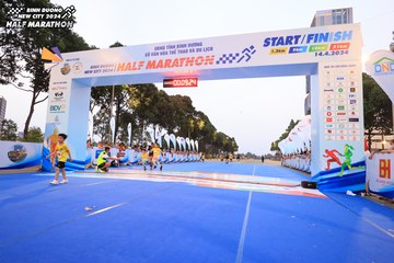 BINH DUONG NEW CITY HALF MARATHON 2024 - Ảnh #1729578