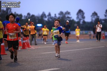 BINH DUONG NEW CITY HALF MARATHON 2024 - Ảnh #1728239
