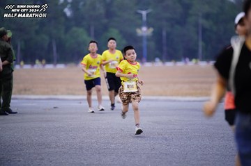 BINH DUONG NEW CITY HALF MARATHON 2024 - Ảnh #1725382