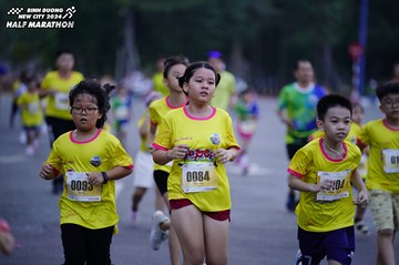 BINH DUONG NEW CITY HALF MARATHON 2024 - Ảnh #1724693