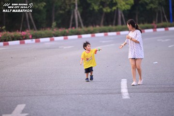 BINH DUONG NEW CITY HALF MARATHON 2024 - Ảnh #1727260