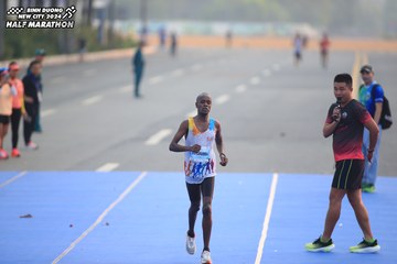 BINH DUONG NEW CITY HALF MARATHON 2024 - Ảnh #1738831