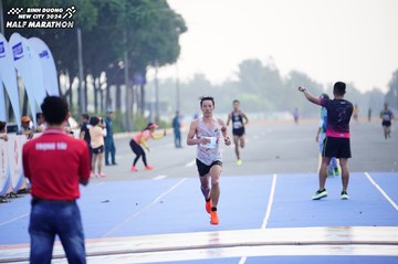 BINH DUONG NEW CITY HALF MARATHON 2024 - Ảnh #1772782