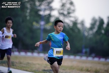 BINH DUONG NEW CITY HALF MARATHON 2024 - Ảnh #1724542