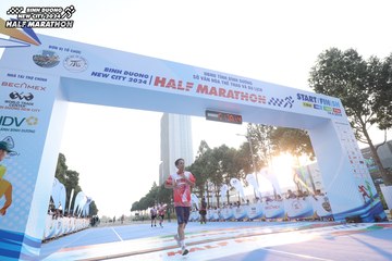 BINH DUONG NEW CITY HALF MARATHON 2024 - Ảnh #1819630