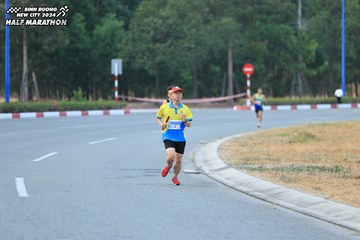 BINH DUONG NEW CITY HALF MARATHON 2024 - Ảnh #1734950