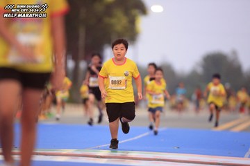BINH DUONG NEW CITY HALF MARATHON 2024 - Ảnh #1724373