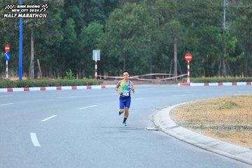 BINH DUONG NEW CITY HALF MARATHON 2024 - Ảnh #1735375