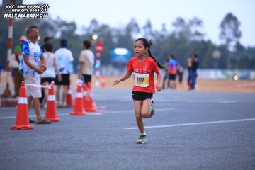 BINH DUONG NEW CITY HALF MARATHON 2024 - Ảnh #1727959