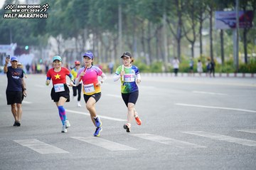 BINH DUONG NEW CITY HALF MARATHON 2024 - Ảnh #1729842