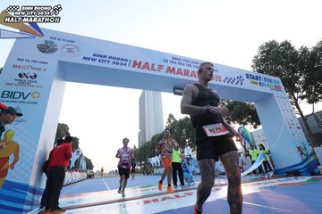 BINH DUONG NEW CITY HALF MARATHON 2024 - Ảnh #1737992
