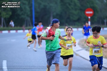 BINH DUONG NEW CITY HALF MARATHON 2024 - Ảnh #1726203