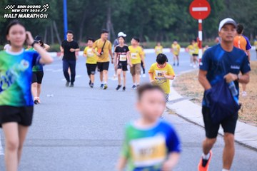 BINH DUONG NEW CITY HALF MARATHON 2024 - Ảnh #1726729