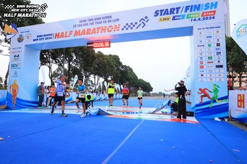 BINH DUONG NEW CITY HALF MARATHON 2024 - Ảnh #1729491
