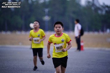 BINH DUONG NEW CITY HALF MARATHON 2024 - Ảnh #1725164