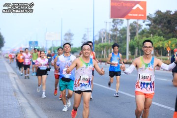 BINH DUONG NEW CITY HALF MARATHON 2024 - Ảnh #1770835