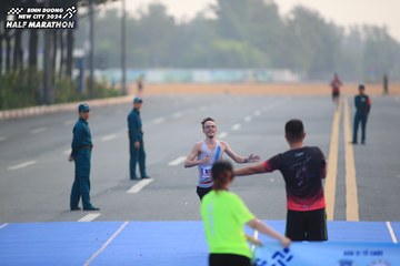 BINH DUONG NEW CITY HALF MARATHON 2024 - Ảnh #1738493