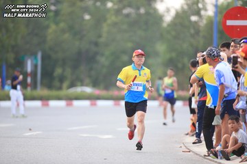BINH DUONG NEW CITY HALF MARATHON 2024 - Ảnh #1736479