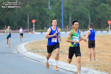 BINH DUONG NEW CITY HALF MARATHON 2024 - Ảnh #1735290