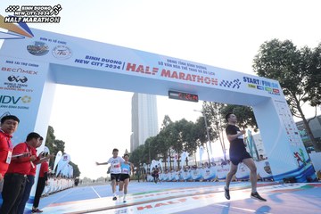 BINH DUONG NEW CITY HALF MARATHON 2024 - Ảnh #1819413
