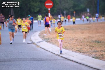 BINH DUONG NEW CITY HALF MARATHON 2024 - Ảnh #1726871