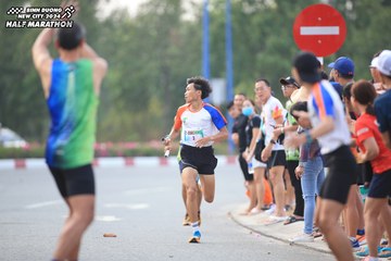 BINH DUONG NEW CITY HALF MARATHON 2024 - Ảnh #1736405