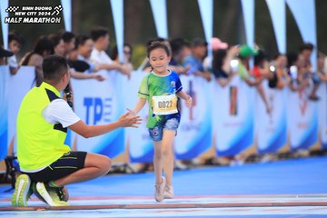 BINH DUONG NEW CITY HALF MARATHON 2024 - Ảnh #1728984