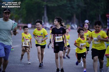 BINH DUONG NEW CITY HALF MARATHON 2024 - Ảnh #1724650