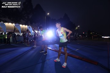 BINH DUONG NEW CITY HALF MARATHON 2024 - Ảnh #1737912