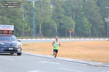 BINH DUONG NEW CITY HALF MARATHON 2024 - Ảnh #1739473