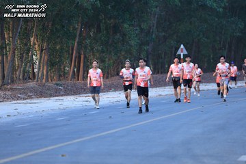 BINH DUONG NEW CITY HALF MARATHON 2024 - Ảnh #1750682