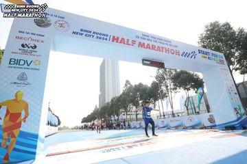 BINH DUONG NEW CITY HALF MARATHON 2024 - Ảnh #1819079