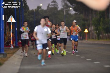 BINH DUONG NEW CITY HALF MARATHON 2024 - Ảnh #1756392