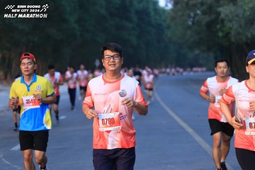BINH DUONG NEW CITY HALF MARATHON 2024 - Ảnh #1750930