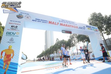 BINH DUONG NEW CITY HALF MARATHON 2024 - Ảnh #1818981